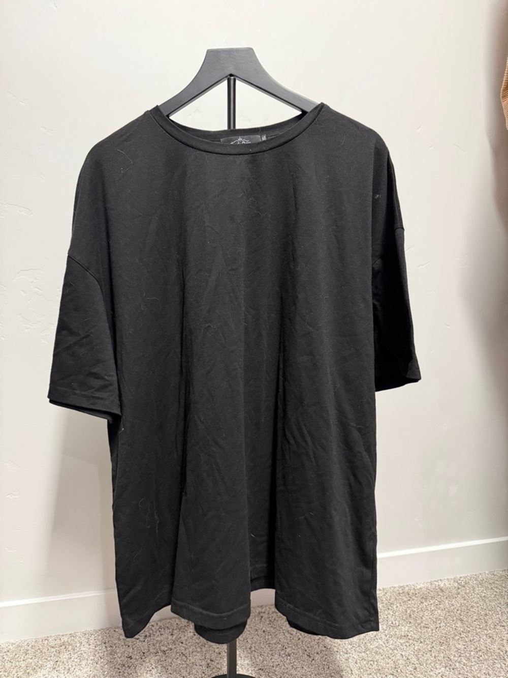 Women's Black Short Sleeve Crewneck Tee